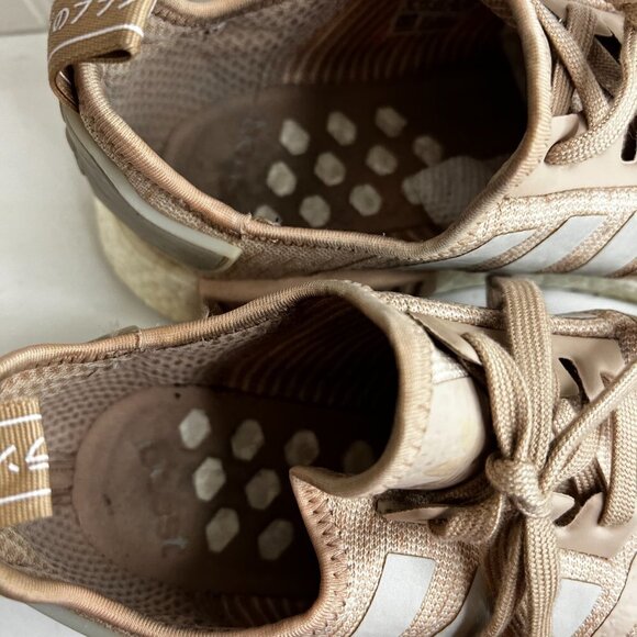 Adidas NMD R1 Chalk Pearl/ Pink Salmon Women's Size 9 CQ 2012 Running 2017 -BB3 - Picture 6 of 7